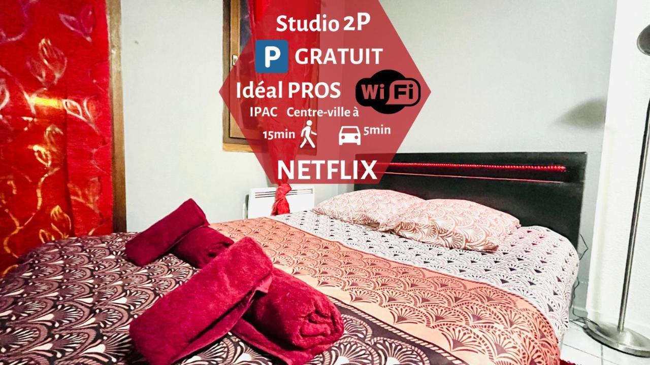 Appartement Le Red Escape à 15min du centre avec parking privé gratuit à Annecy Extérieur photo